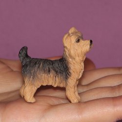 Schleich 13876 - Pies Yorkshire Terier