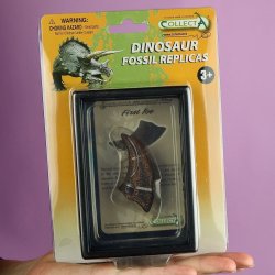 CollectA 89280 - Tyranozaur Rex szpon replika gablotka